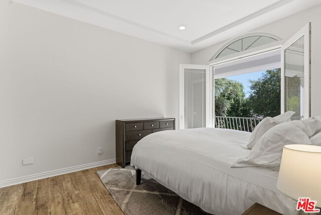 Building Photo - 23135 Dolorosa St