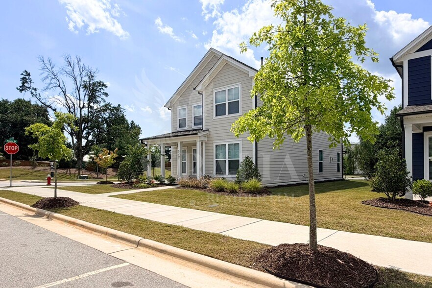 Building Photo - 5701 Agrinio Way