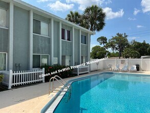 Building Photo - 1 Bed/1 Bath - Unit 230