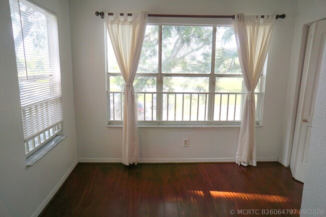 Building Photo - 12620 Vista Isles Dr