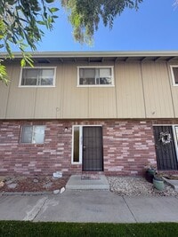 Building Photo - 2702 W Modoc Ct