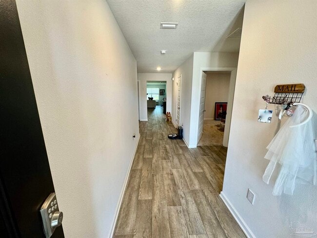 Building Photo - 5645 Guinevere Ln