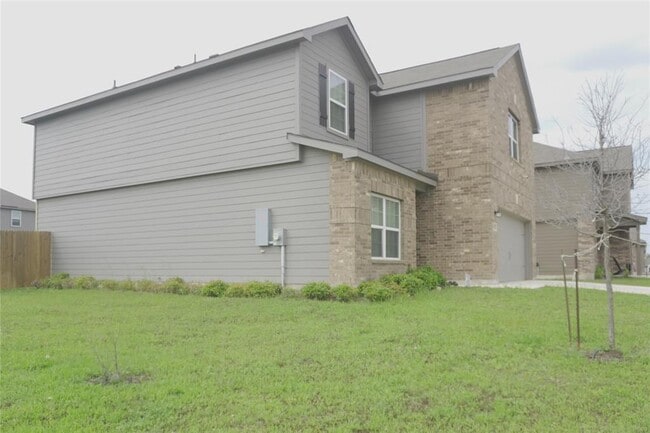 Building Photo - 14300 Prairie Sod Ln