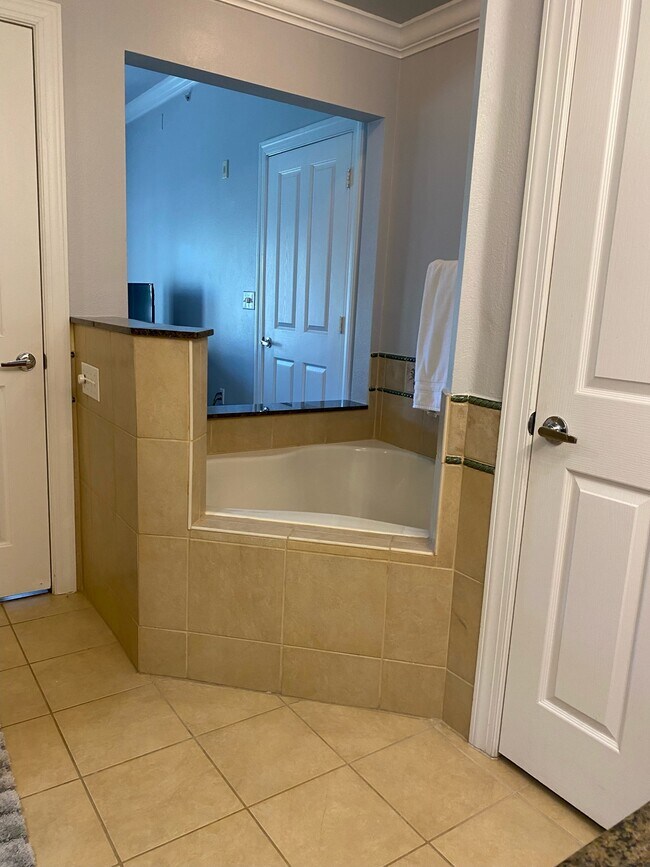 Building Photo - 1598 Heritage Crossing Ct