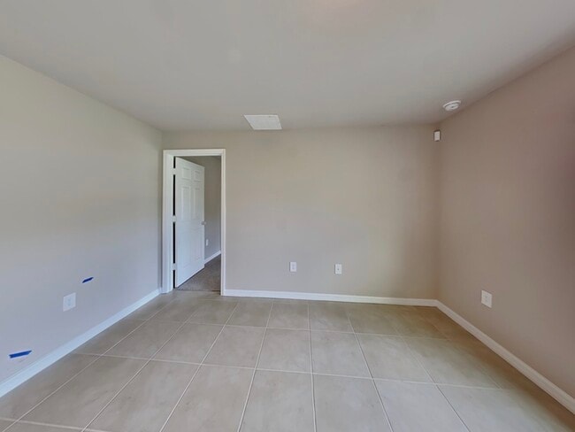 Building Photo - 3522 Gillot Blvd