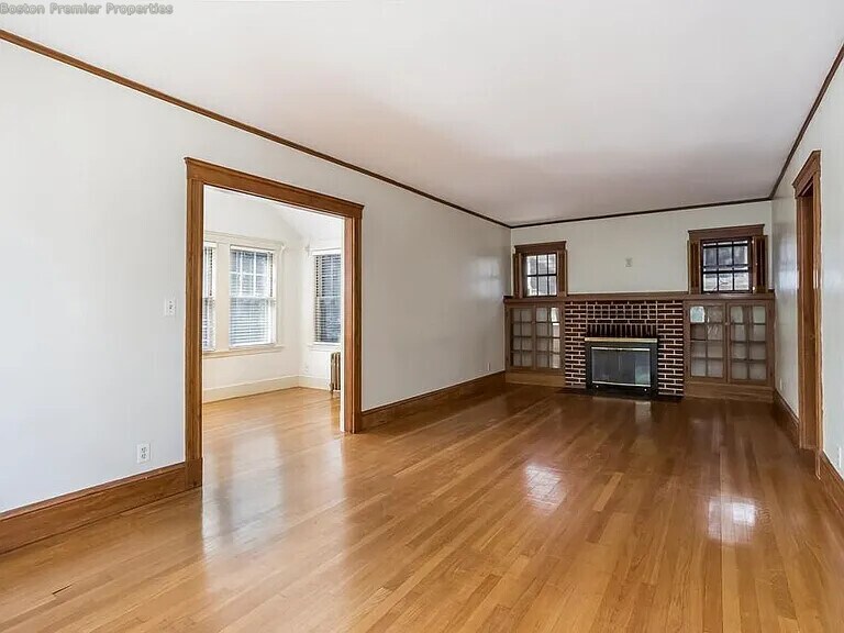 Building Photo - 1411 Quincy Shore Dr