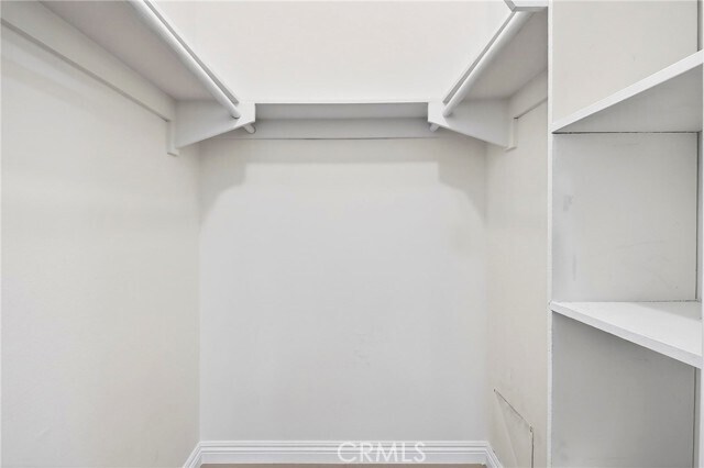 Building Photo - 160 Greentree Ln