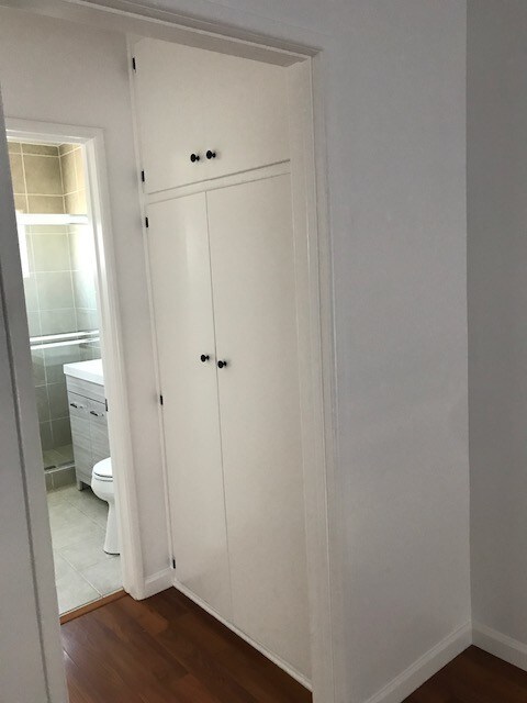 Building Photo - 940 S Venice Blvd