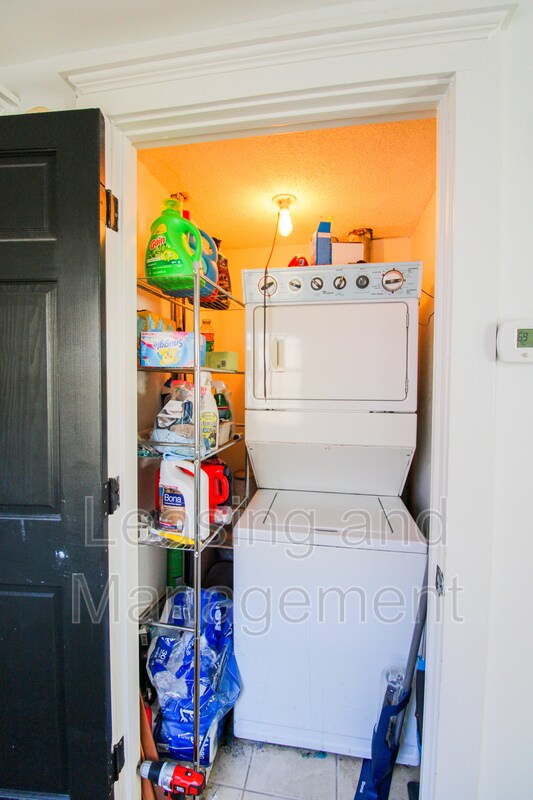 Building Photo - 5 Kracke St