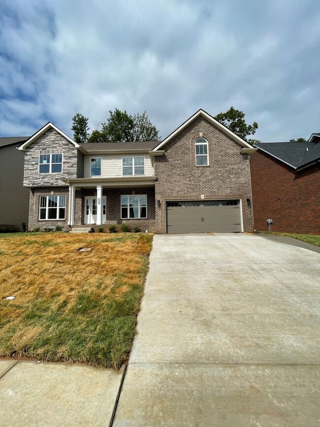 6 bedroom/3 Baths + Bonus room! Backs up ... - 6 bedroom/3 Baths + Bonus room!  Backs up ...