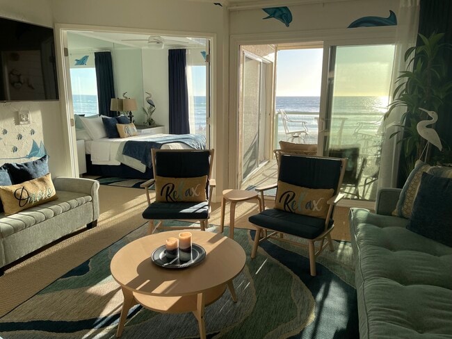 Building Photo - 3755 Ocean Front Walk