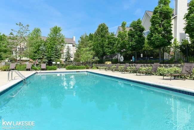 Building Photo - 11637 Squiers Blvd