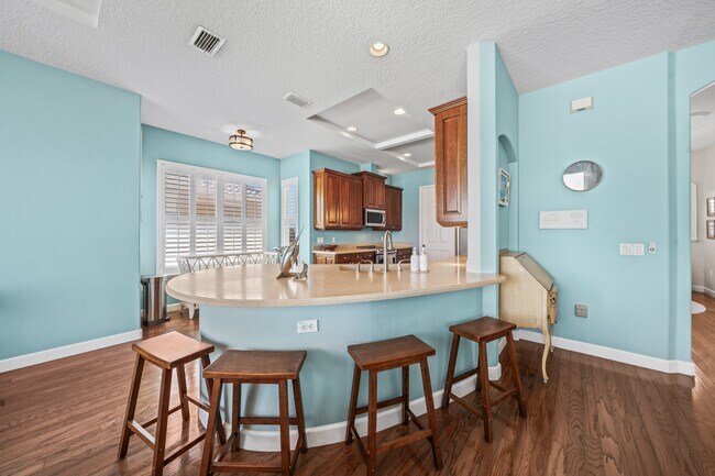 Building Photo - 7585 Jimmy Buffett Mem Hwy