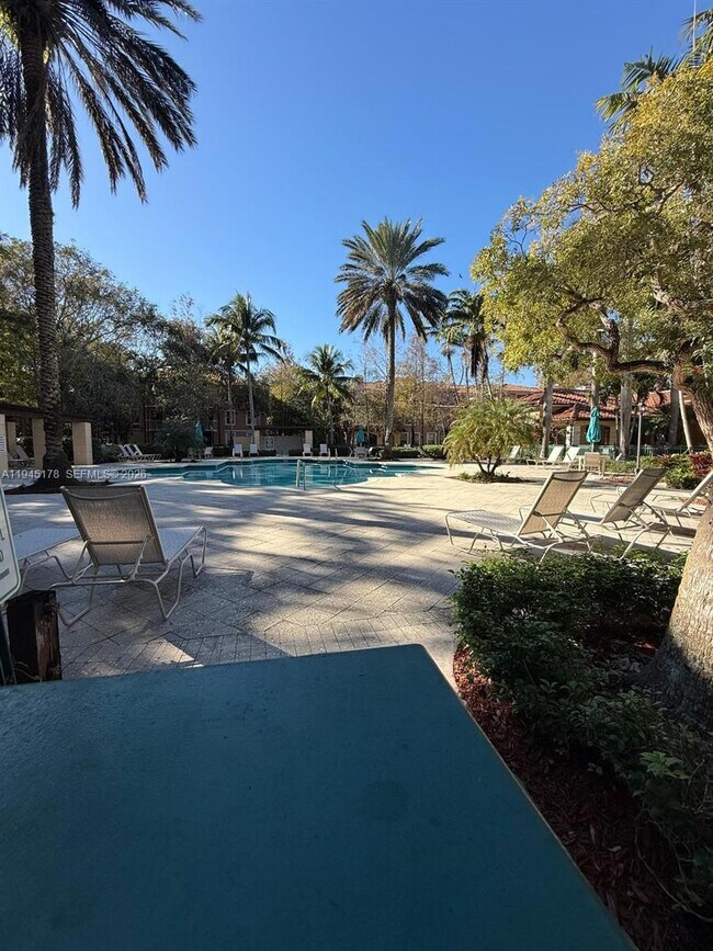 Building Photo - 6598 W Sample Rd