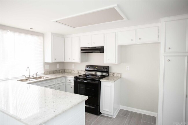 Building Photo - 304 Timberline Dr