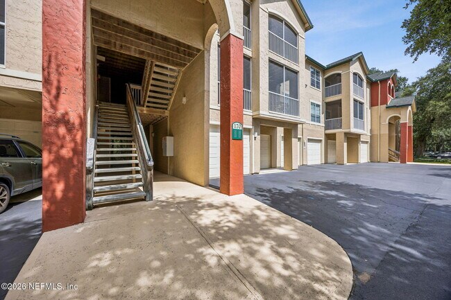 Building Photo - 170 Veracruz Dr