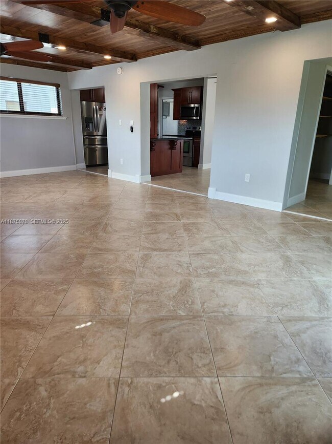 Building Photo - 10990 SW 57th St