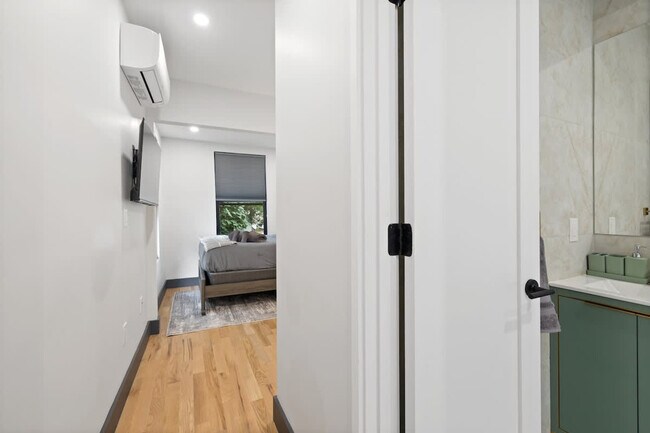 Building Photo - 115 Franklin St