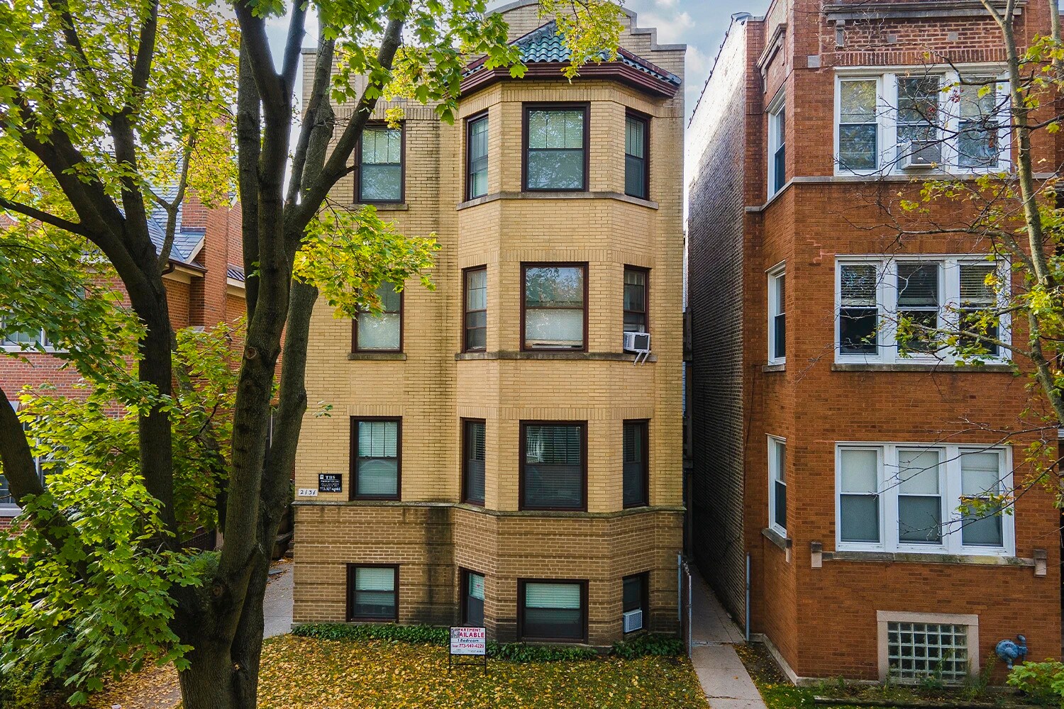 Building Photo - 2133 W Giddings St