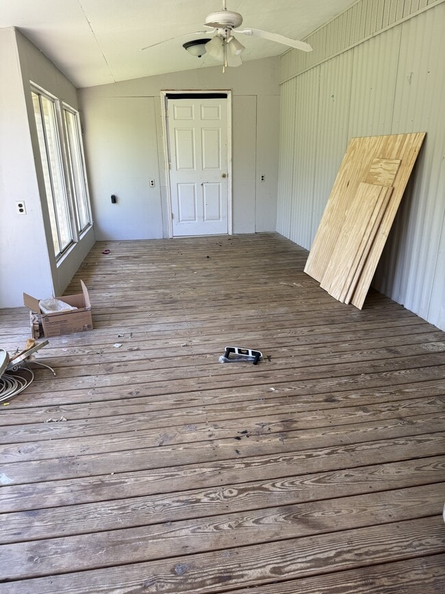 Building Photo - 4617 US-60