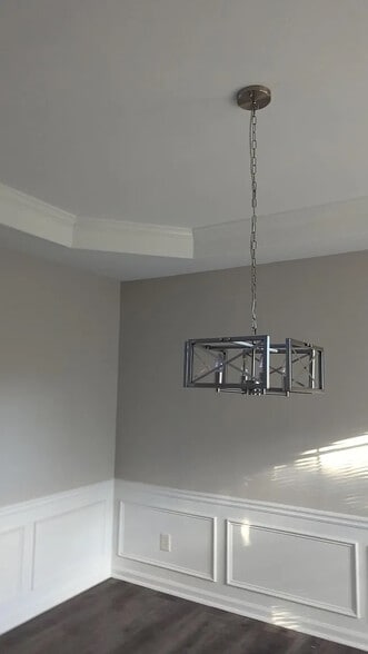 Building Photo - Room in House on Kyrle Wy NW