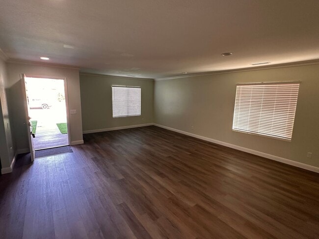 Building Photo - Beautiful 3-Bedroom, 2-Bathroom Home in Desirable Menifee Neighborhood