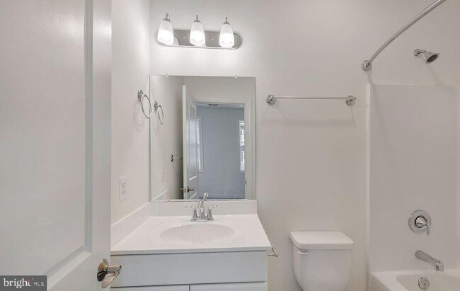 Building Photo - 1064 Old Trail Dr