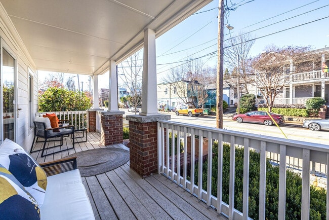 Building Photo - 71 Randolph St NE