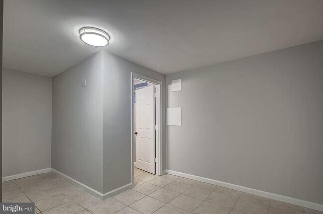 Building Photo - 14822 Bryan Ct