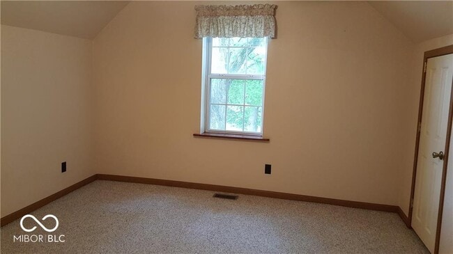 Building Photo - 325 S East St