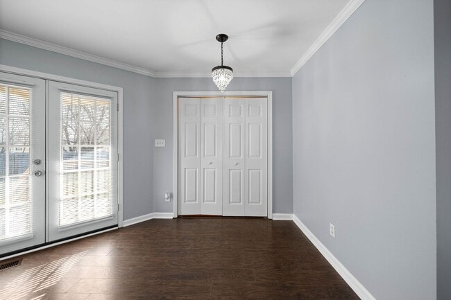 Building Photo - Cute home move in ready in the heart of Oak Grove- close to Fort Campbell and Shopping!
