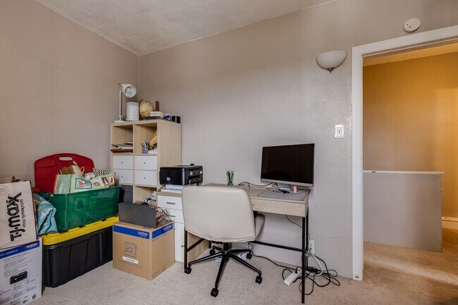 Building Photo - 1323 Virginia Ave