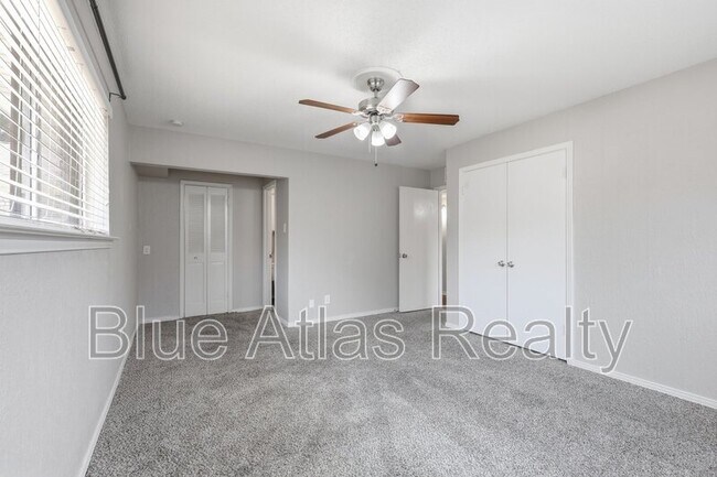 Building Photo - 5019 Blanchard Dr