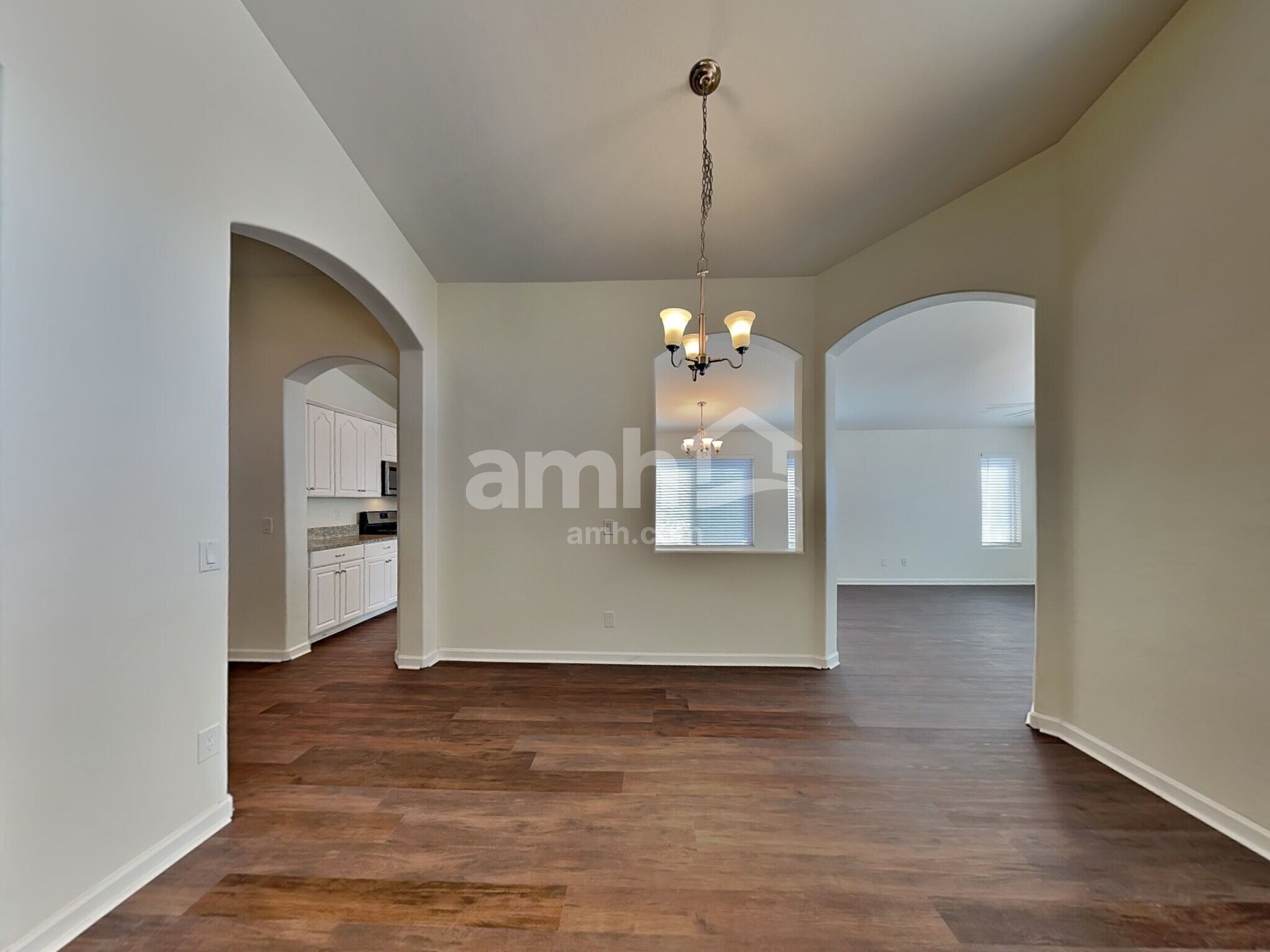 Building Photo - 10706 S Distillery Canyon Spring Dr