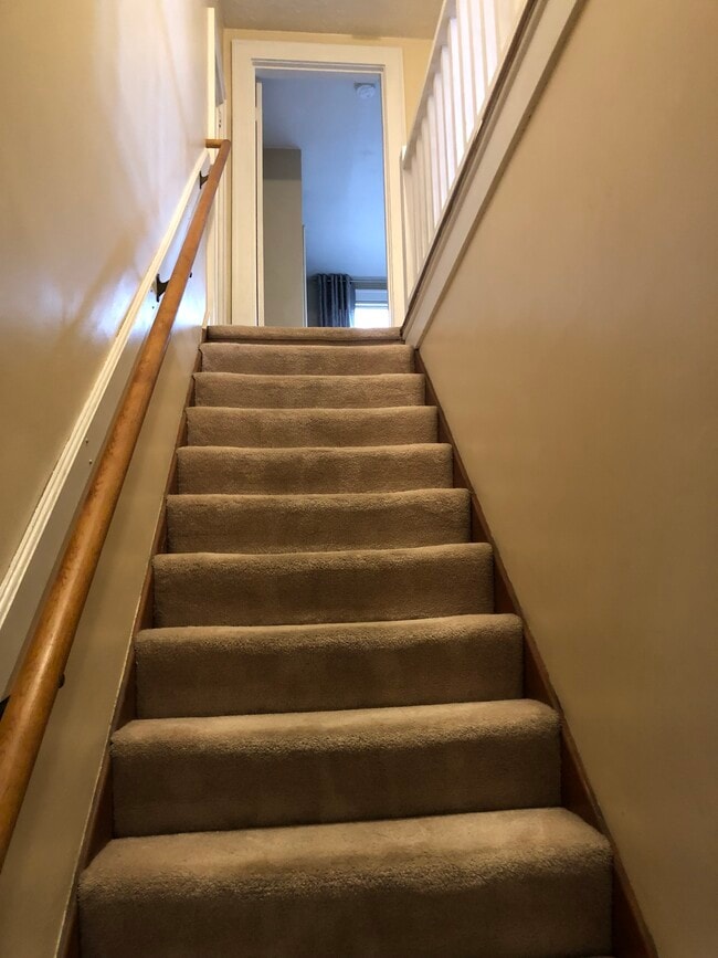 Building Photo - 3007 16th Ave S