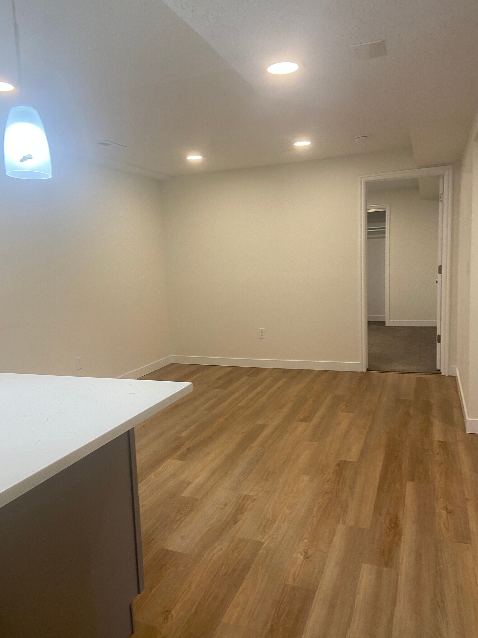 Building Photo - 8746 S 1440 W