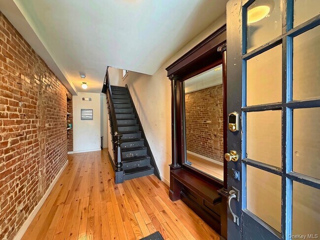 Building Photo - 203 Liberty St