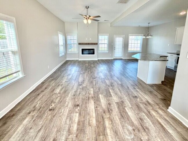 Building Photo - Now Leasing a 4-bedroom 2.5 bath home in Walls, MS @ Mallard Park