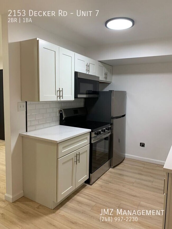 Building Photo - 2153 Decker Rd