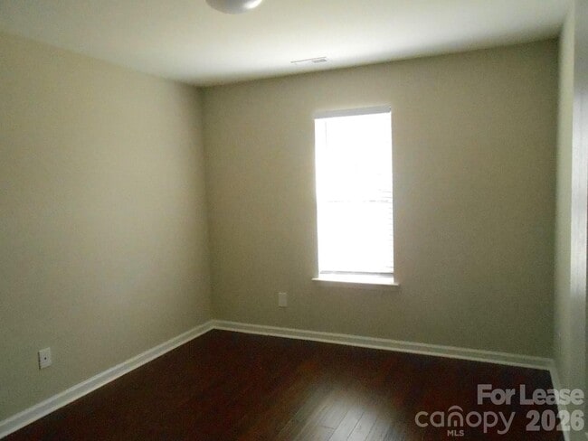 Building Photo - 5325 Harris Cove Dr