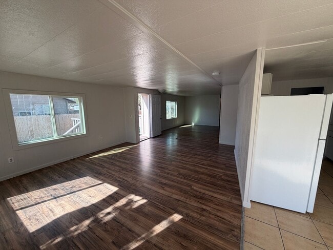 Building Photo - 2308 Airport Rd