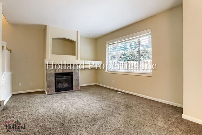 Building Photo - 4949 SW 141st Ave