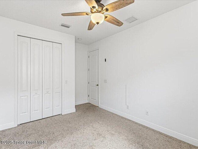 Building Photo - 7921 Mocan Ct