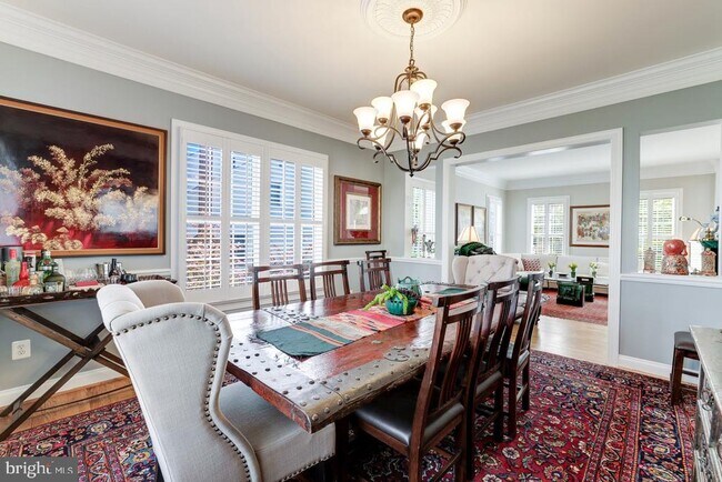 Building Photo - 2945 Oakton Knoll Ct