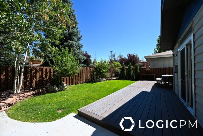 Building Photo - 1034 Lincoln Ln