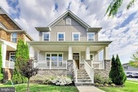 Building Photo - 140 Limpkin Ave