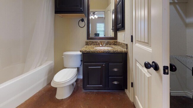 Building Photo - 127 Deacon Dr W