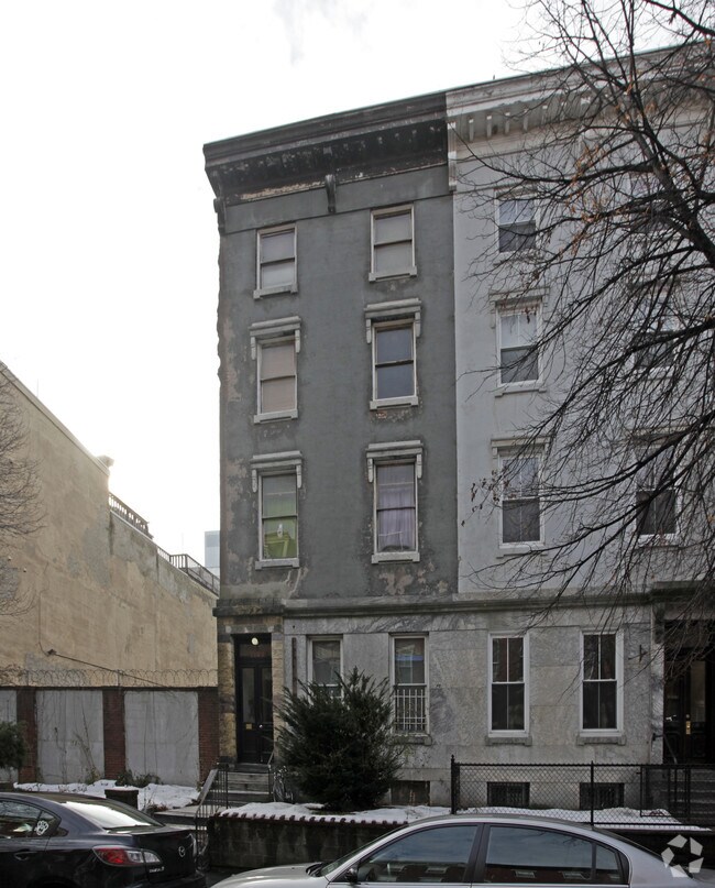 Building Photo - 1506 Green St