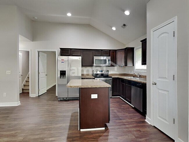 Building Photo - 4 Milo Ct