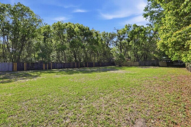 Building Photo - 550 E Minnesota Ave